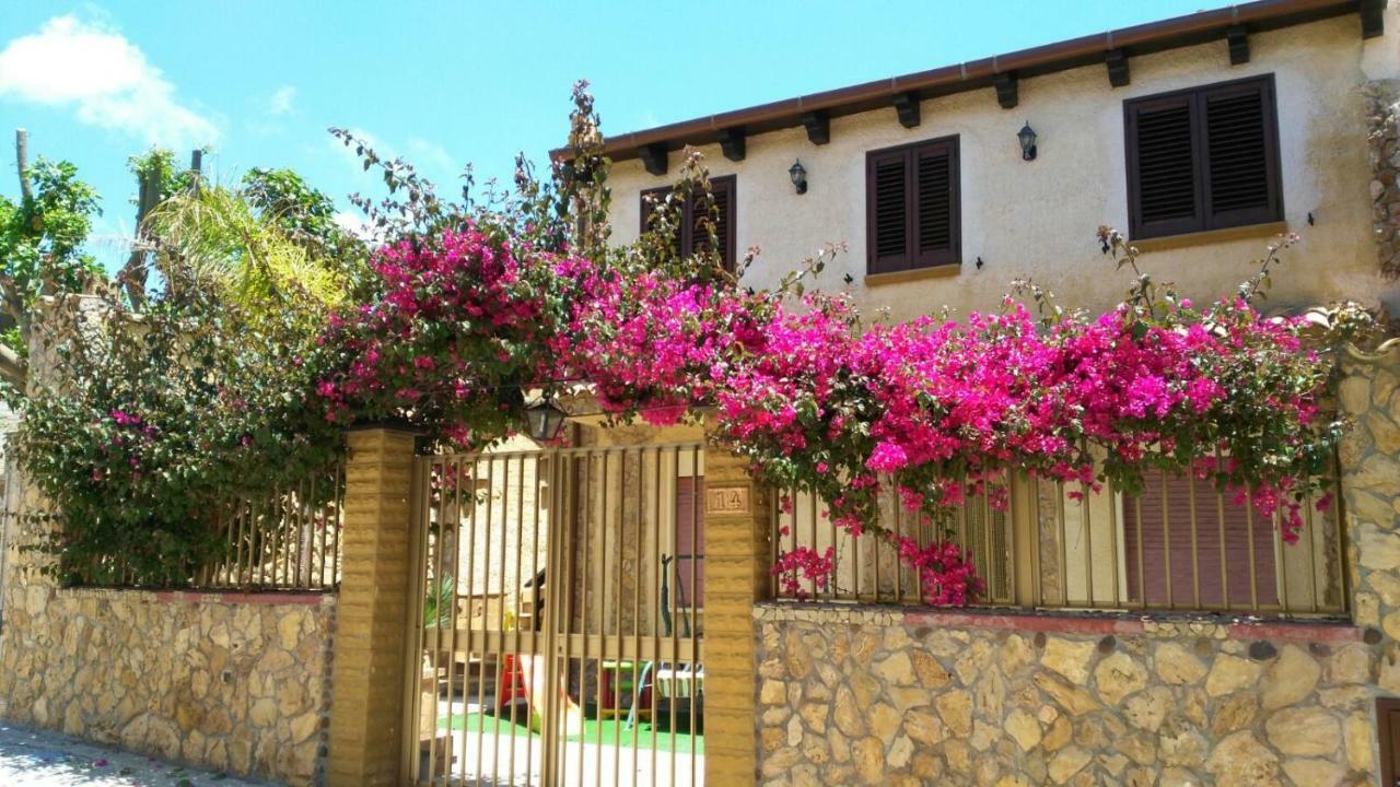 Casa Vacanze Mediterraneo Βίλα Tre Fontane Εξωτερικό φωτογραφία