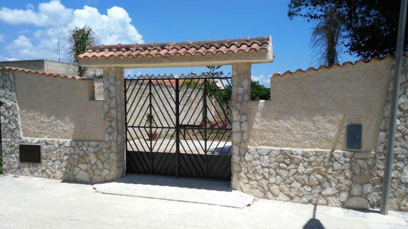 Casa Vacanze Mediterraneo Βίλα Tre Fontane Εξωτερικό φωτογραφία